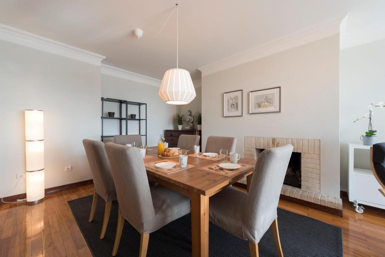 Lovelystay - Charming 3Br Flat W/ Free Parking In Devesas Vila Nova de Gaia Exteriör bild