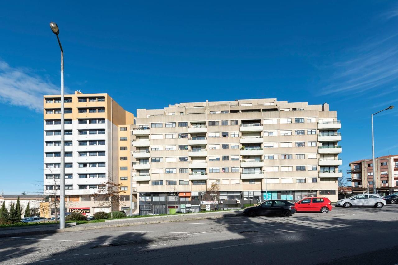 Lovelystay - Charming 3Br Flat W/ Free Parking In Devesas Vila Nova de Gaia Exteriör bild