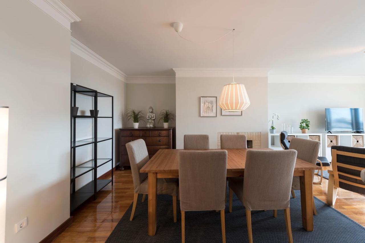 Lovelystay - Charming 3Br Flat W/ Free Parking In Devesas Vila Nova de Gaia Exteriör bild