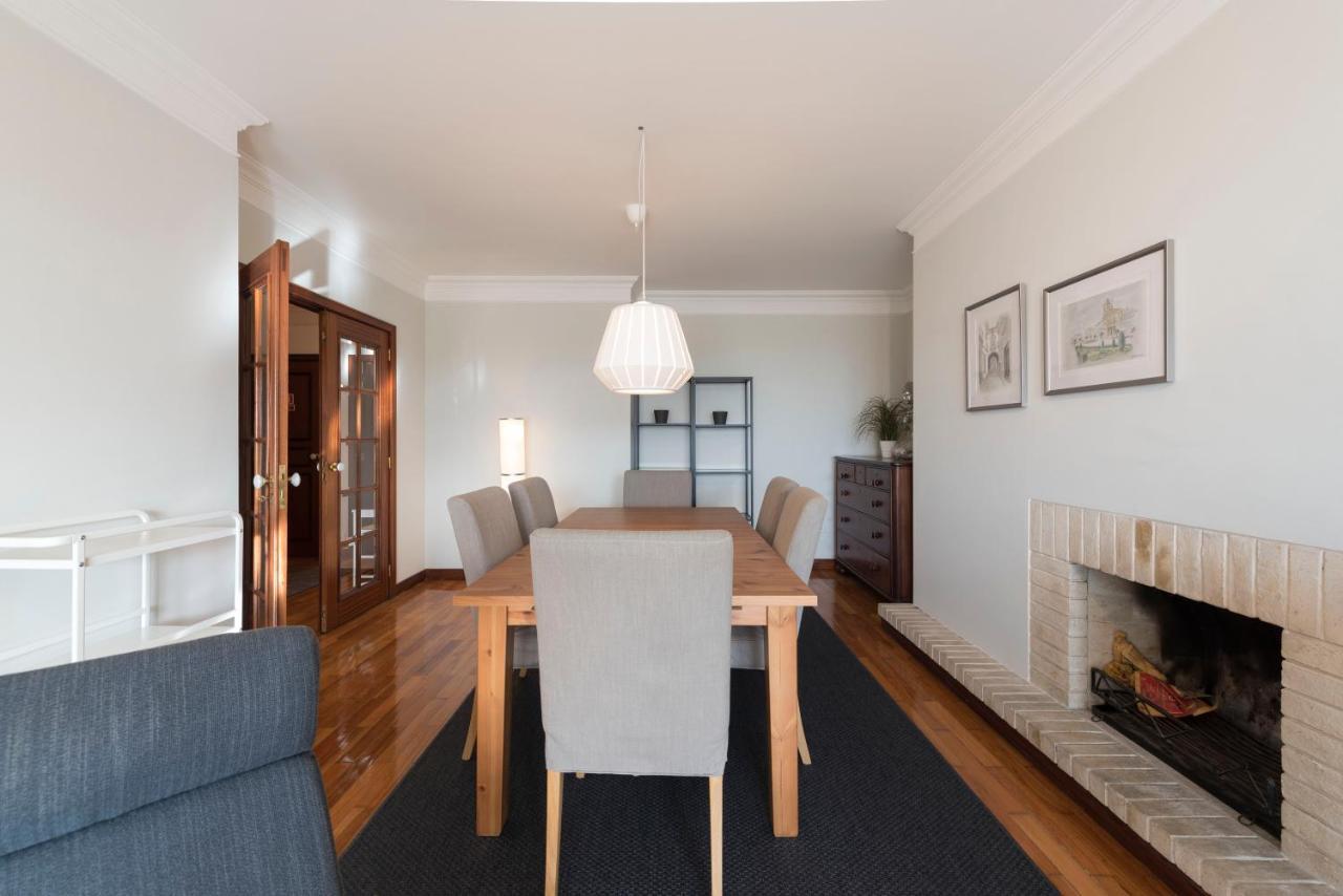 Lovelystay - Charming 3Br Flat W/ Free Parking In Devesas Vila Nova de Gaia Exteriör bild